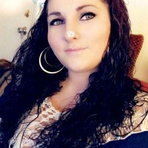 Meet your Posher, Yasmin